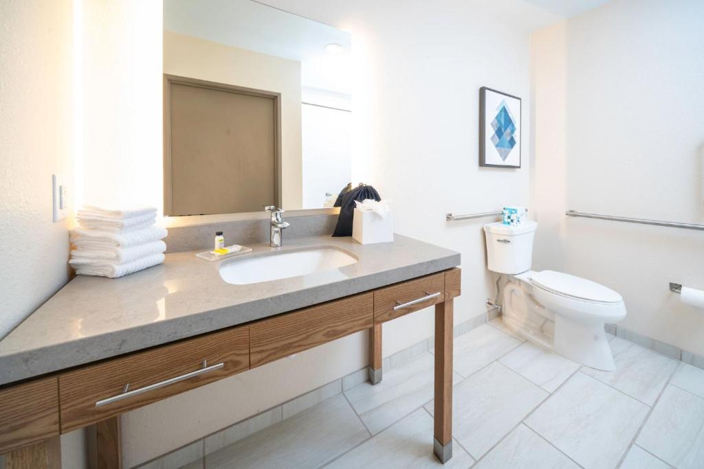 Candlewood Suites Charleston – Mt. Pleasant by IHG photo