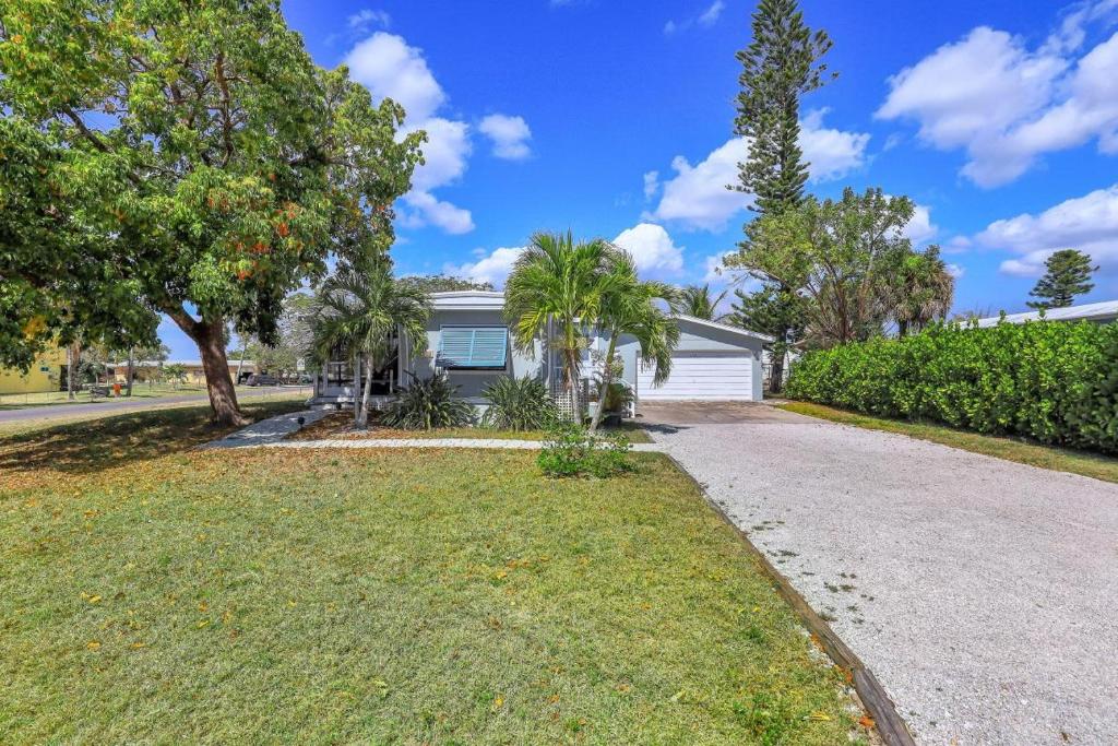 Holiday home 663 East Palm Avenue, Marco Island, USA