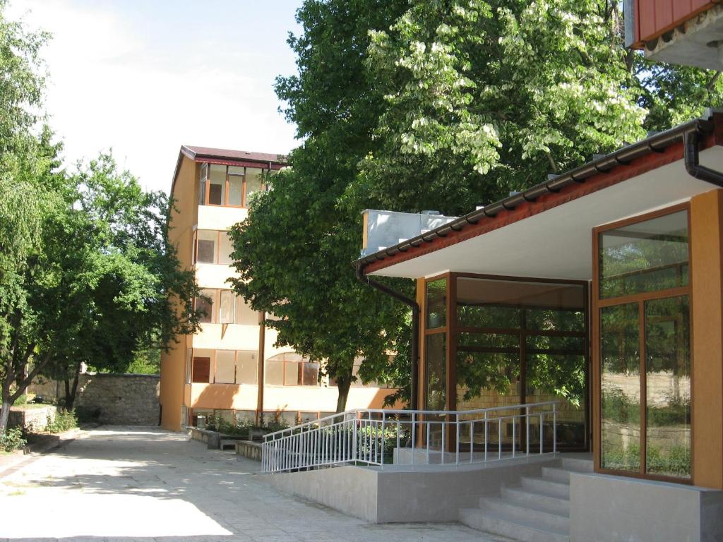 Budova, kde se hotel nachází