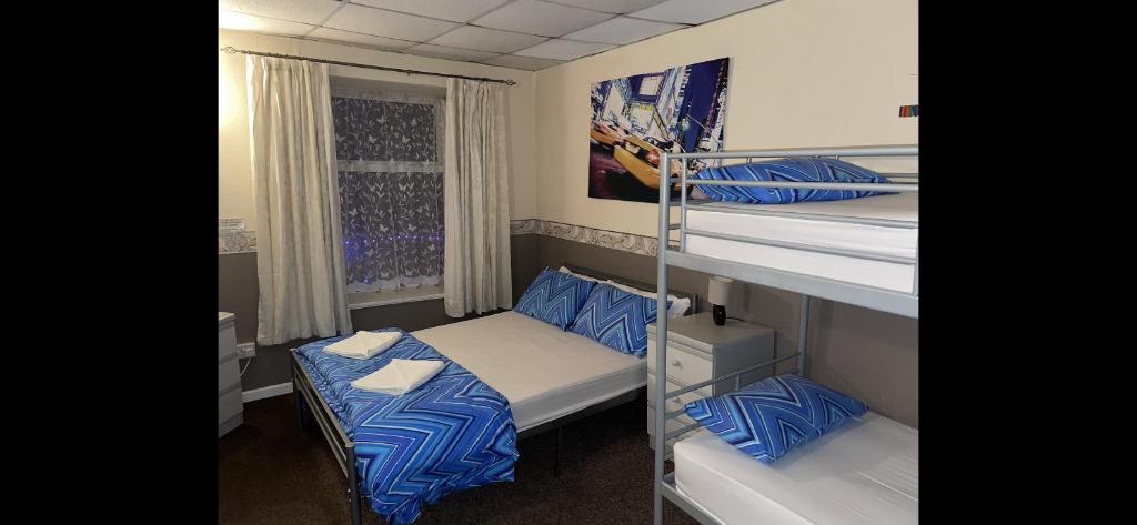 
Quadruple Room with Sea View
