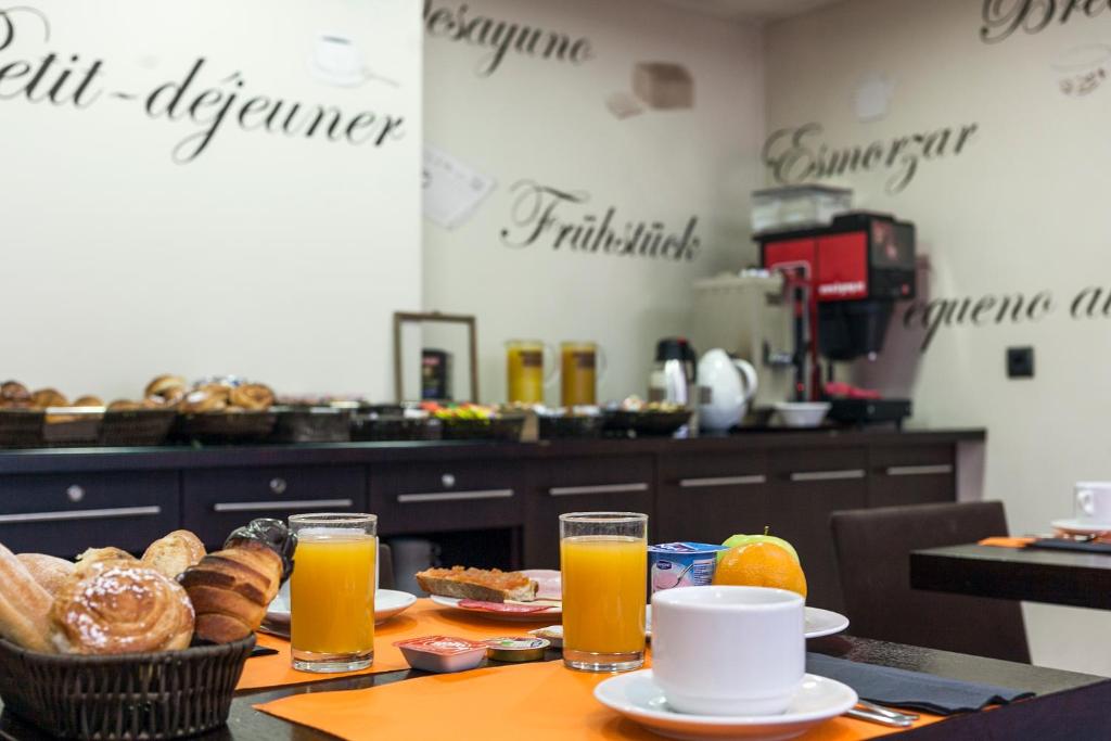 Acta Antibes - Resim 25