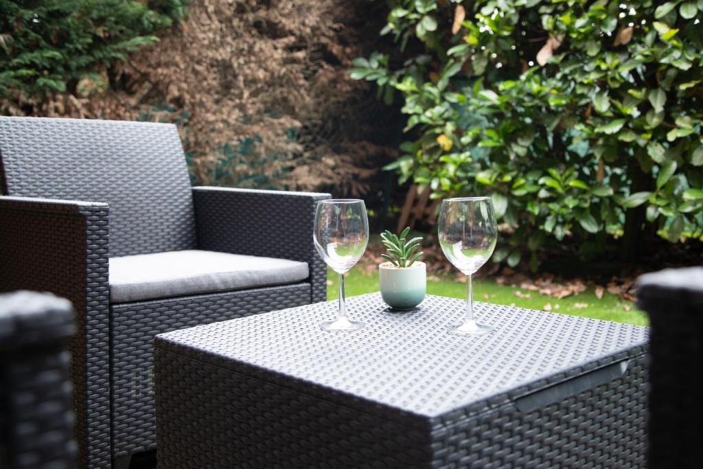 Nápoje v ubytování My Cozy Flat Blagnac - T2 - Free Parking - Terrasse - Jardin