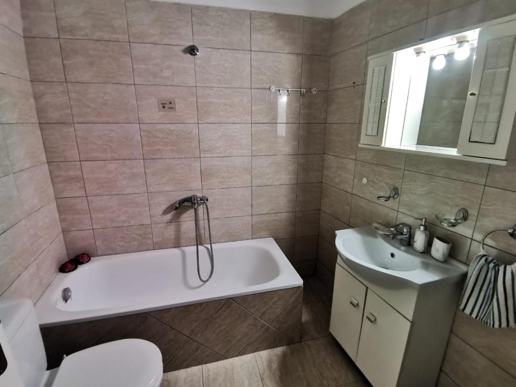 Kúpeľňa v ubytovaní Evris House oasis