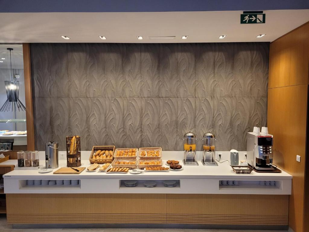 Comida en o cerca de este hotel
