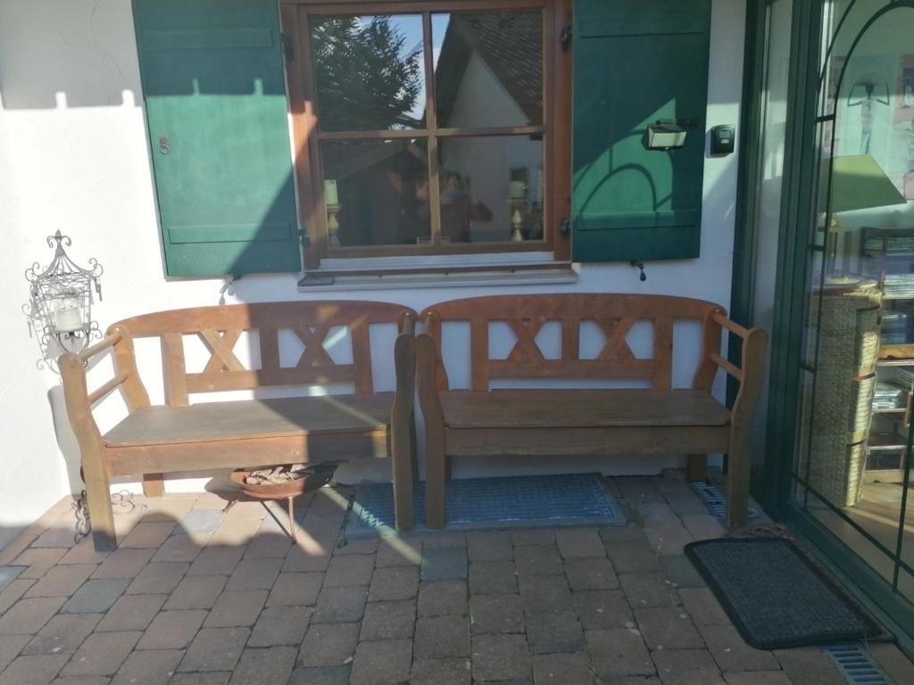 Ein Balkon oder eine Terrasse in der Unterkunft Konstanzer Bergblick mit Wintergarten