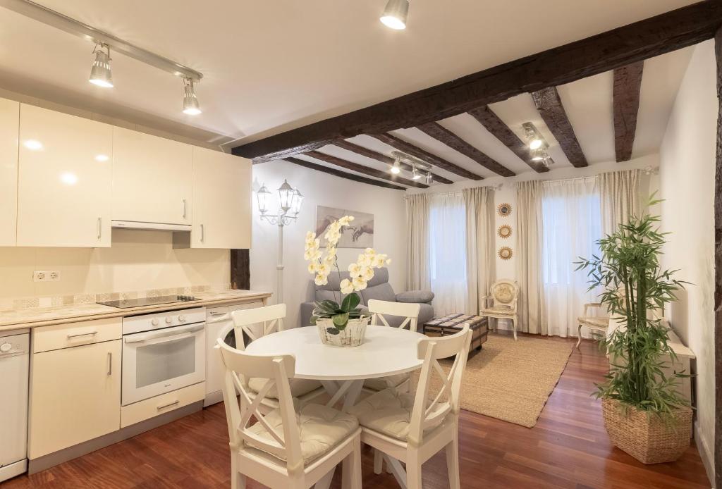 Precioso apartamento con Entrada autónoma en el Casco Viejo - One-Bedroom Apartment