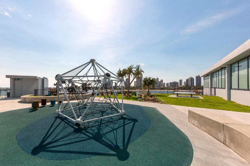 Meriton Suites Southport - Resim 44