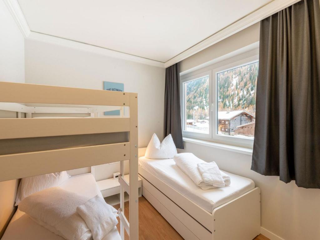 Posteľ alebo postele v izbe v ubytovaní Holiday apartment in Zwieselstein near Sölden