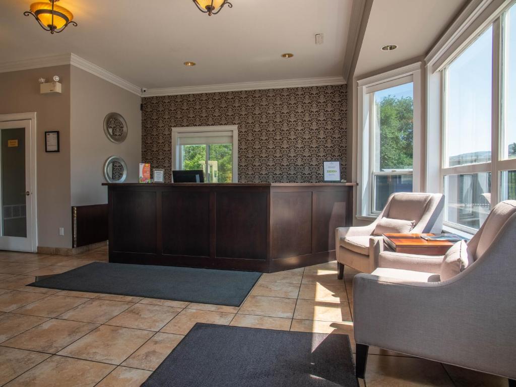 Riverland Inn & Suites - Resim 9