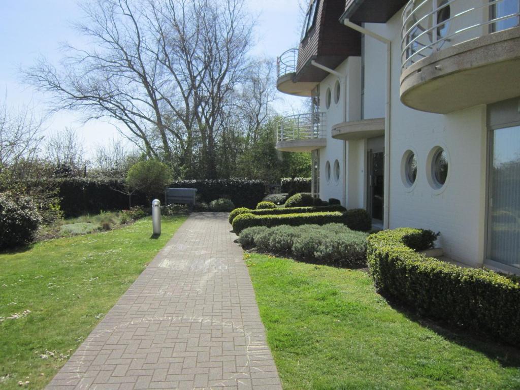 Zahrada ubytování Apartment in Bredene near North Sea Beach