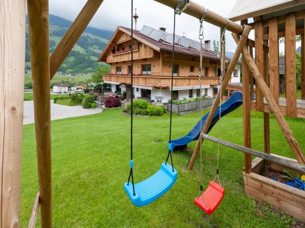 Zahrada ubytování Holiday Home Ramsau near Ski Lifts