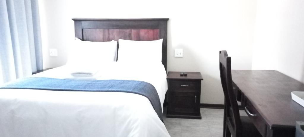 M n M Guesthouse Polokwane Central - Family Double Room