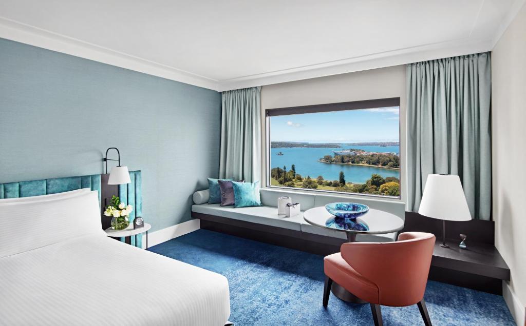 Postel nebo postele na pokoji v ubytování InterContinental Sydney by IHG