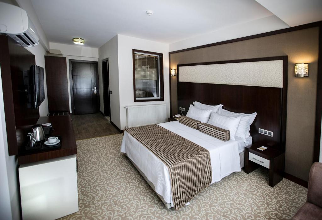 Lavin Hotel