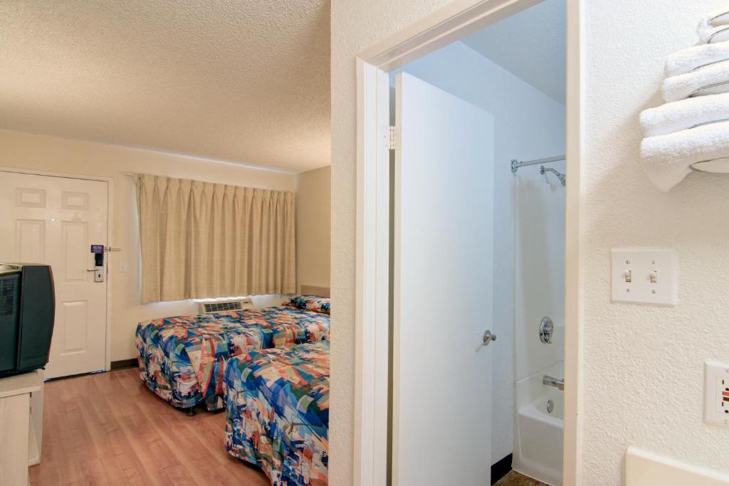 Motel 6-Tempe, AZ - Broadway - ASU - Habitación Cuádruple Clásica