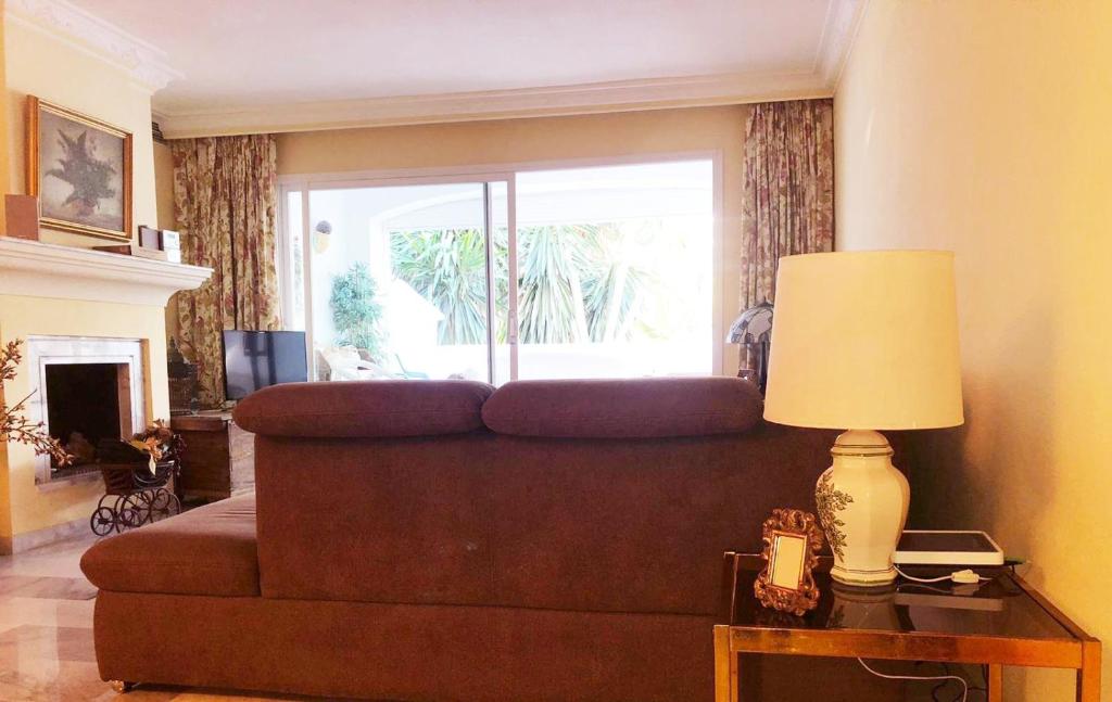 Część wypoczynkowa w obiekcie Beautiful, Bright and Spacious Duplex in Marbella