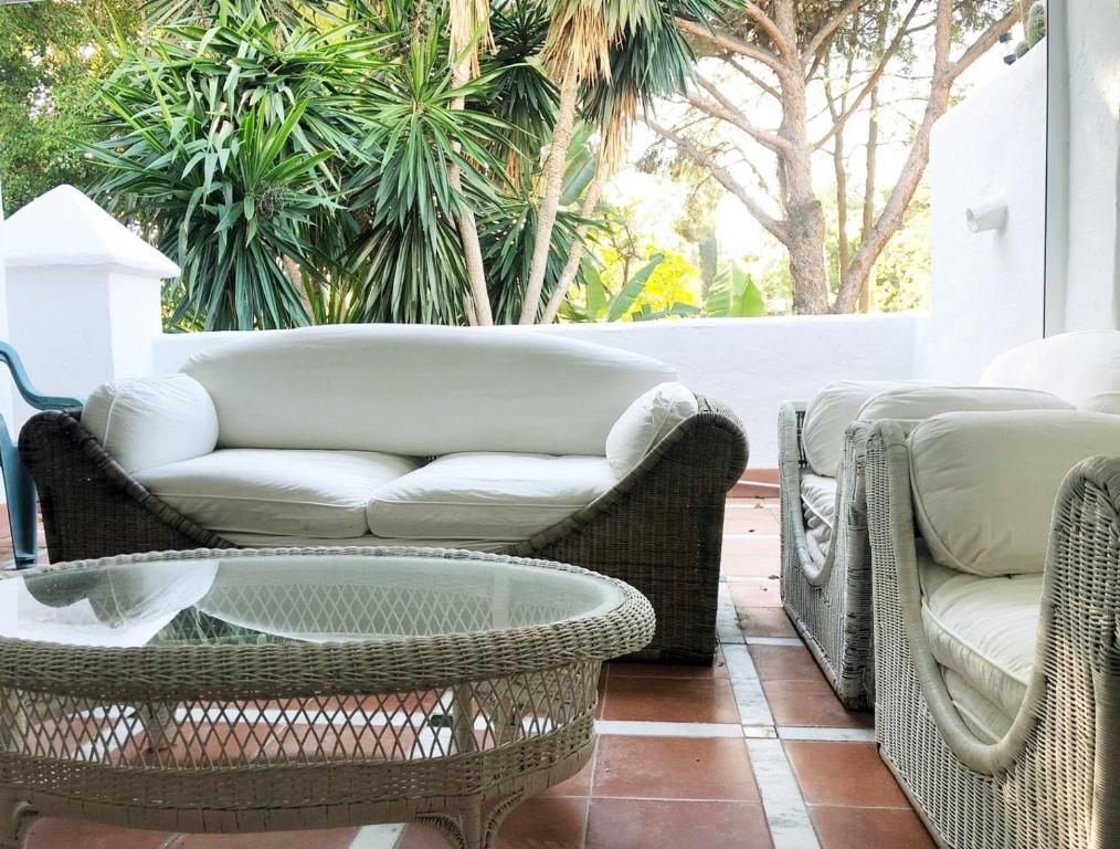 Część wypoczynkowa w obiekcie Beautiful, Bright and Spacious Duplex in Marbella