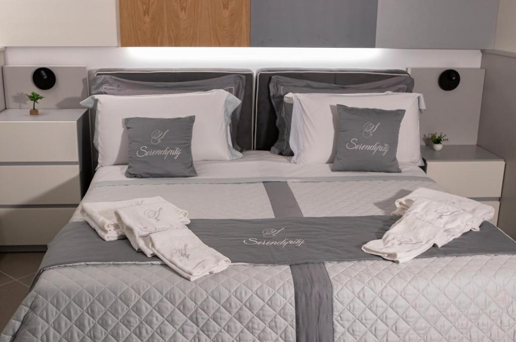 Postel nebo postele na pokoji v ubytování Serendipity B&B