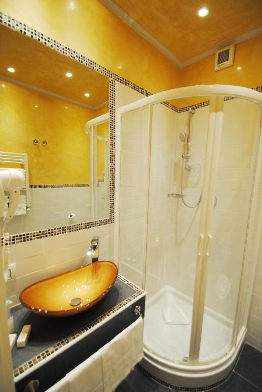 Kúpeľňa v ubytovaní Hotel Verona Rome