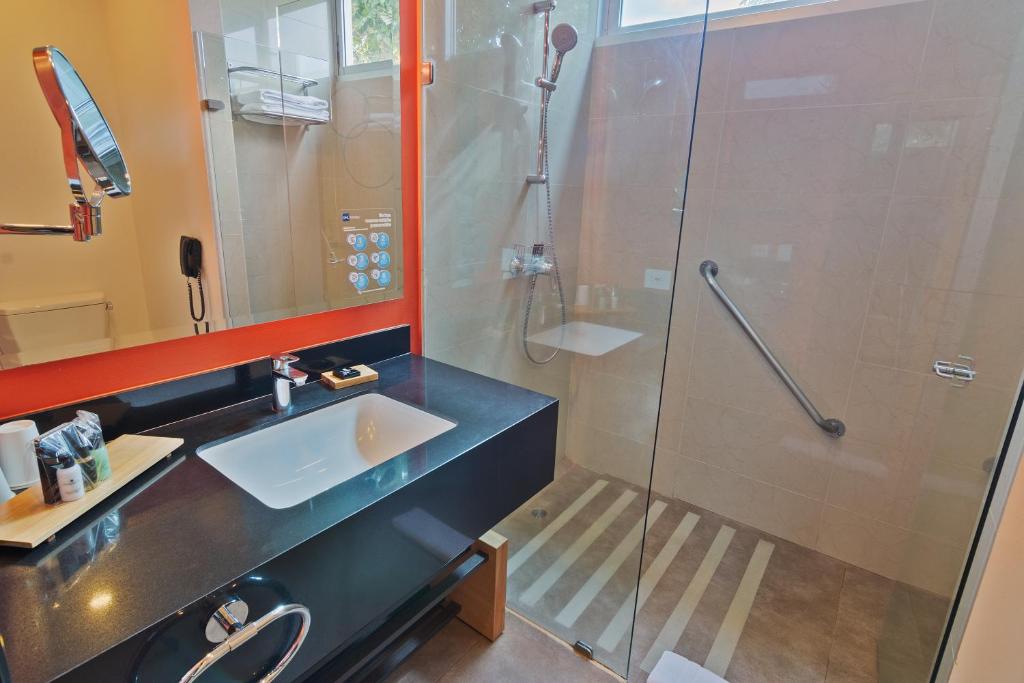 Sonesta Hotel Pereira - Habitación Gemela (2 Adultos + 2 Niños)