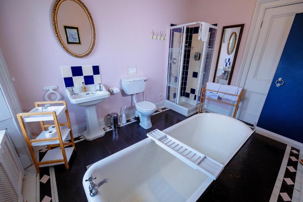 Postel nebo postele na pokoji v ubytování Clone House Event Villa