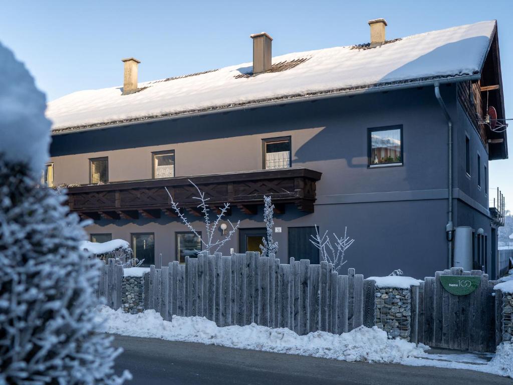Fotografia z galérie ubytovania High-quality apartment with whirlpool v destinácii Dorf