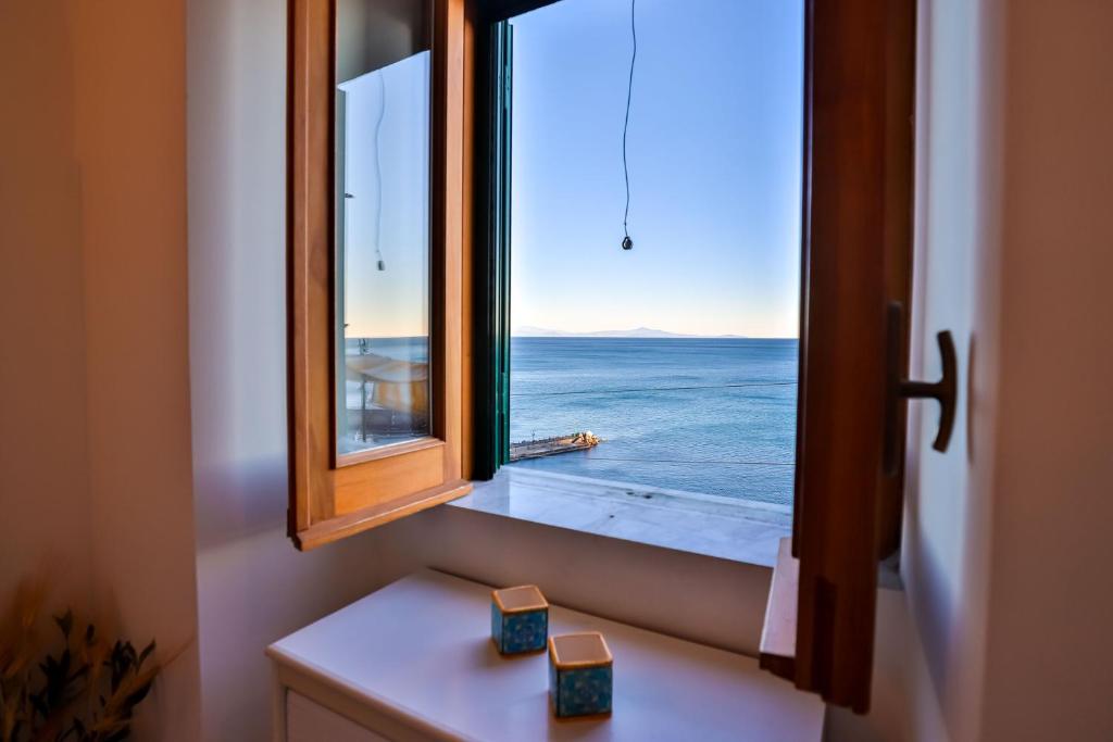 The window to the sky Campania photo 2
