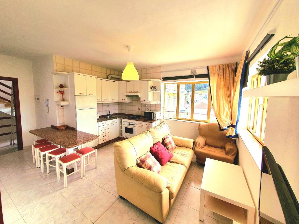 Kuchyň nebo kuchyňský kout v ubytování Apartamentos Romaris
