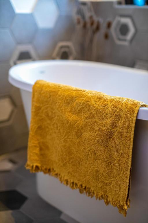 Kúpeľňa v ubytovaní Boglya Ökoház