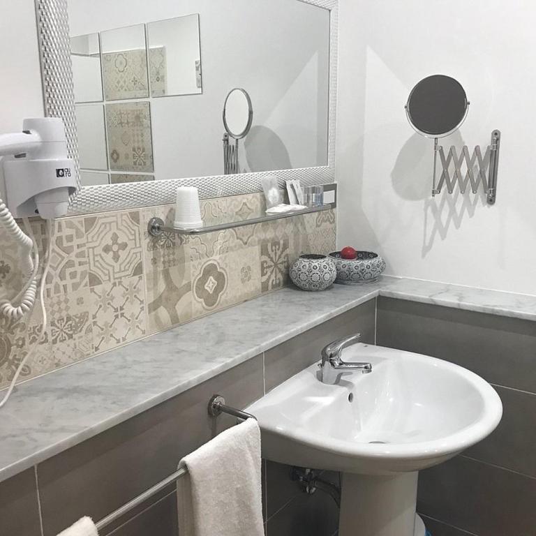 B&B Liberty 900 - 18