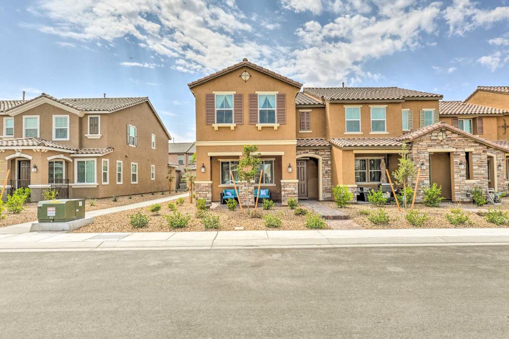 Gallery image of Luxurious Henderson Home 16 Mi to The Strip! in Las Vegas