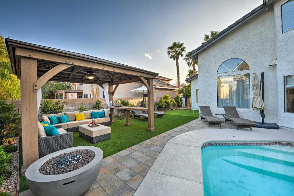 TopNotch Las Vegas Oasis with Games, Golf and More!, Las Vegas