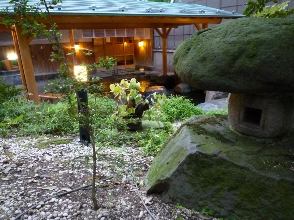 Zahrada ubytování Yudanaka Tawaraya Ryokan