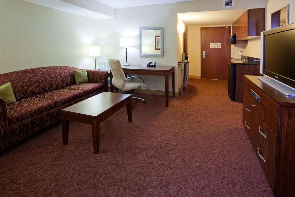 Sonesta Milwaukee West Wauwatosa - King Suite Met één Slaapkamer