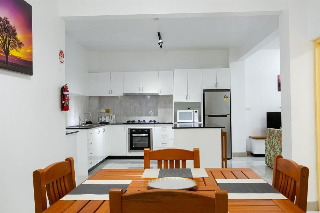 Kuchyň nebo kuchyňský kout v ubytování Coastal Suites Fiji