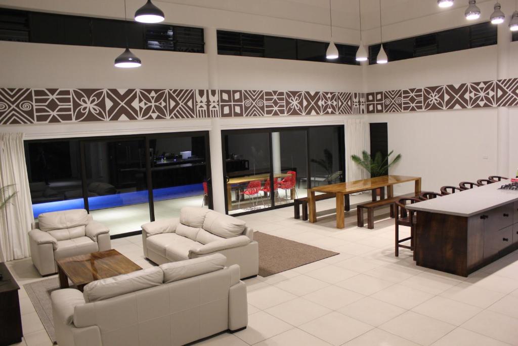 Posezení v ubytování Sapphire Bay Fiji