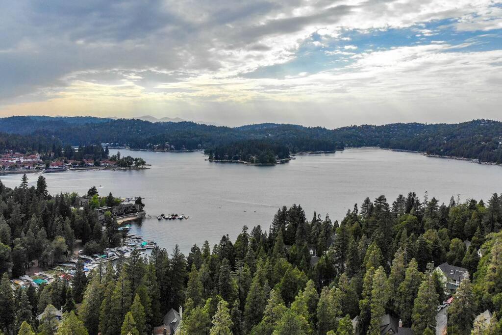 Lake house Cabin - Lake Arrowhead - Housity