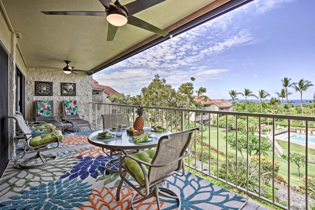 Balkón nebo terasa v ubytování Kailua-Kona Condo with Pool and Ocean Views