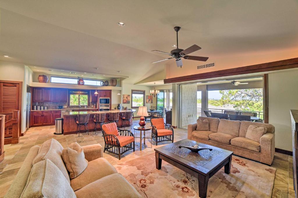 a living room with a couch and a table at Tropical Paradise Resort Villa 1 Mile to Beach! in Waikoloa