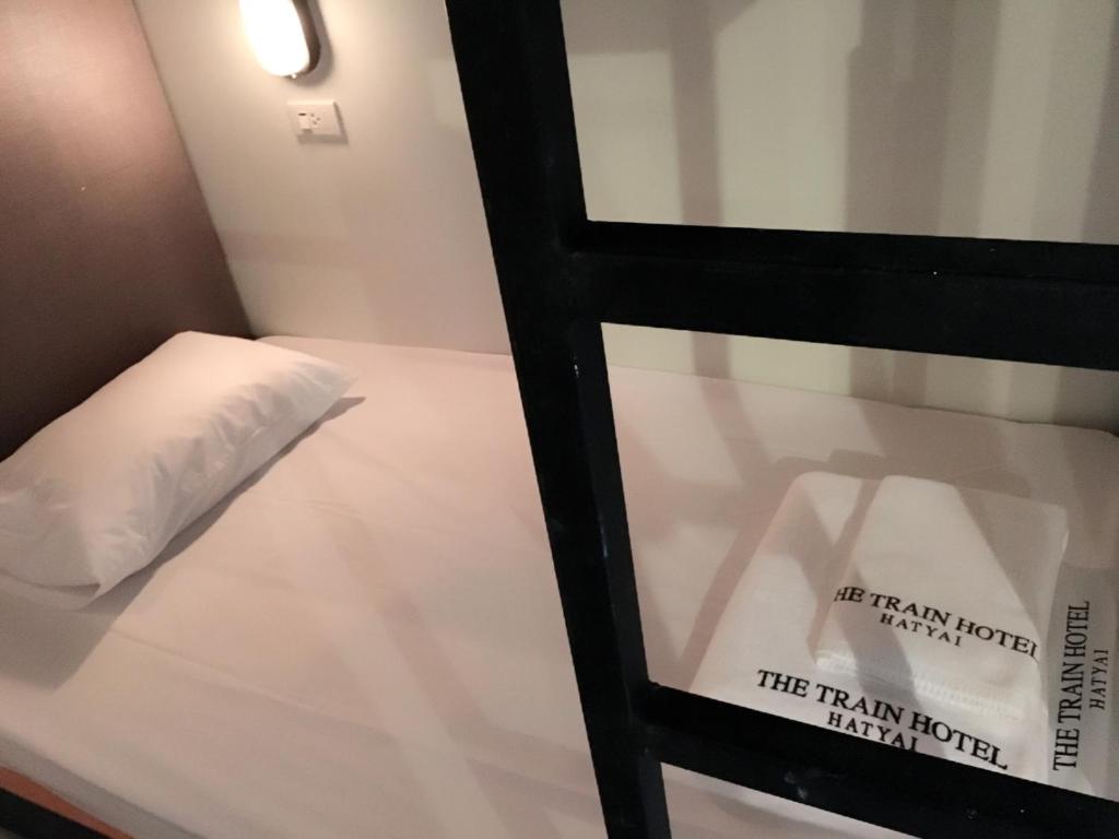 The Train Hotel Hatyai - Resim 18