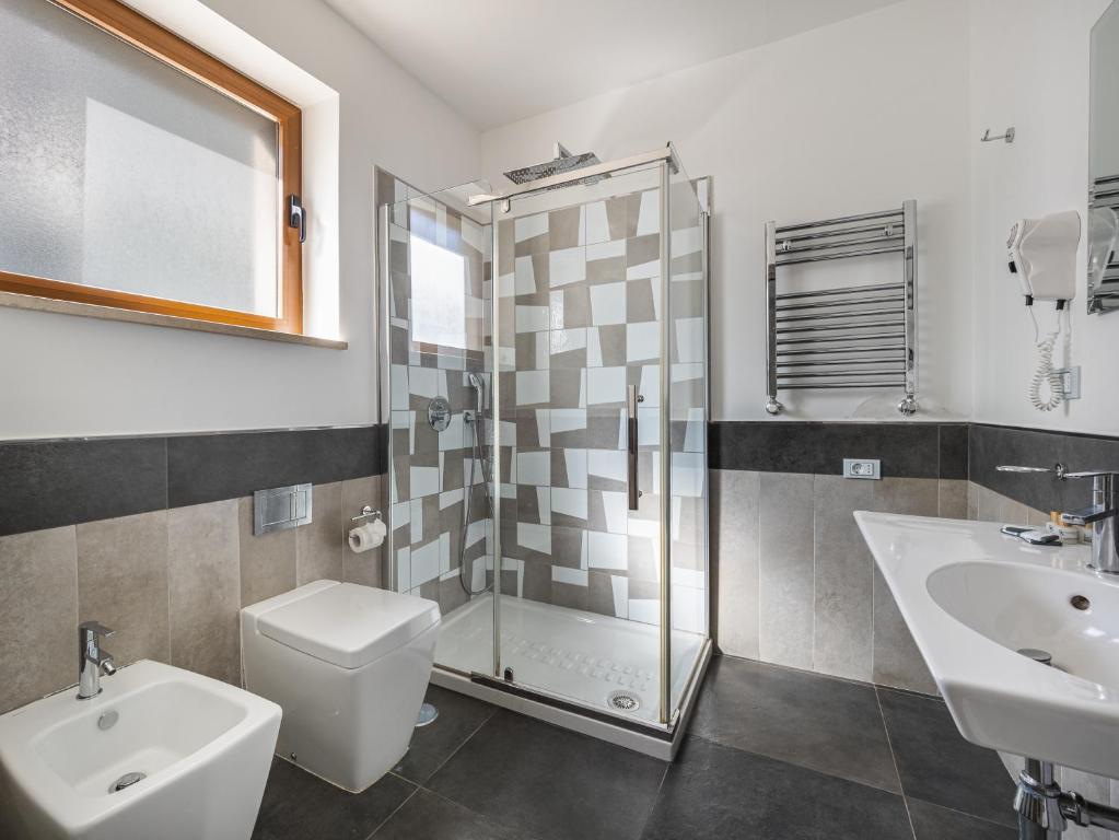 Koupelna v ubytování Orange Suites - De Vivo Realty Sorrento