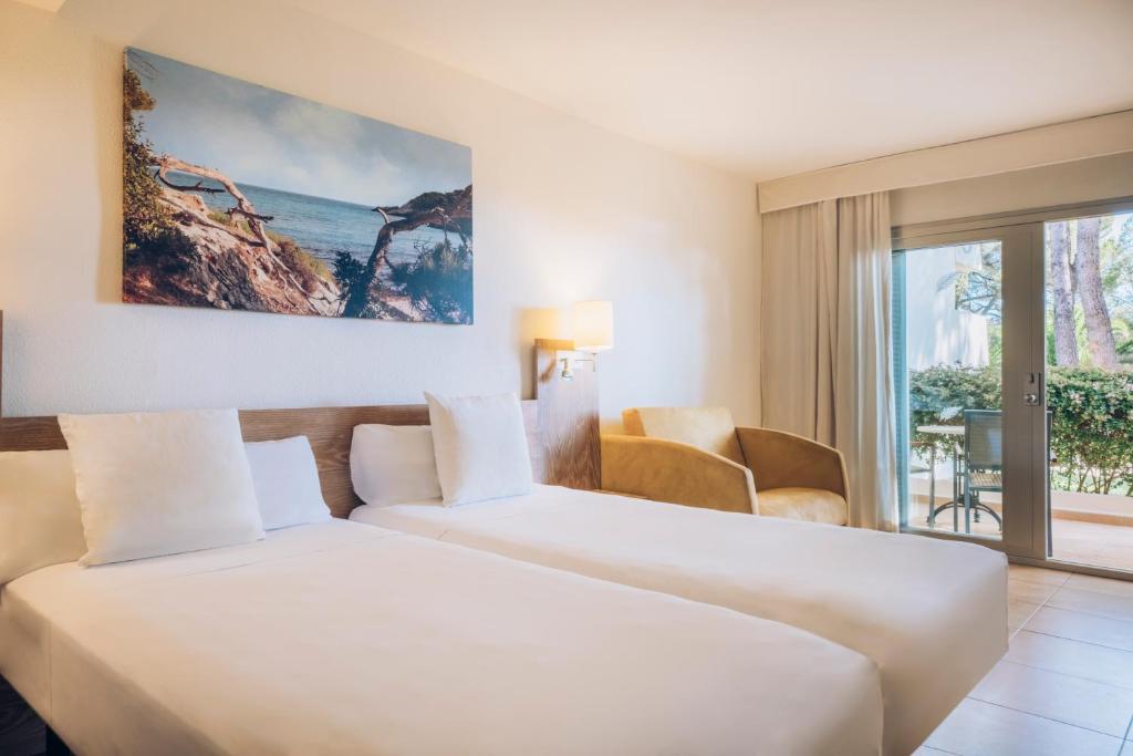 Imagen de la galería de Iberostar Pinos Park, en Font de Sa Cala