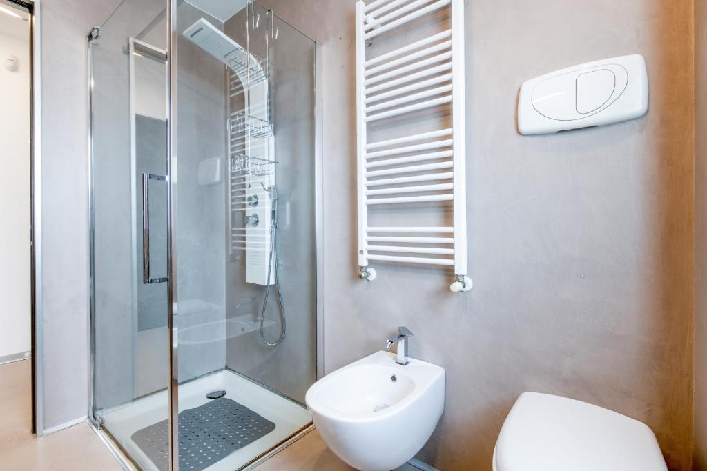 Kúpeľňa v ubytovaní Rimini Marina Centro Station Apartment