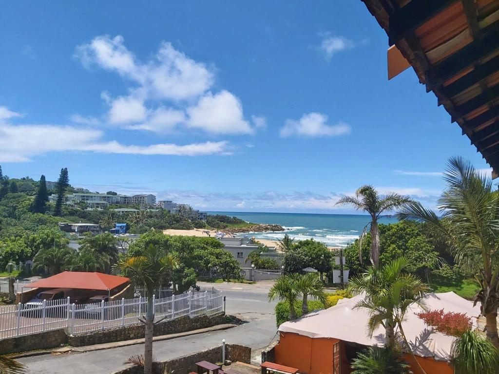 a view of the ocean from a resort at Crayfish Inn no6 in Ramsgate