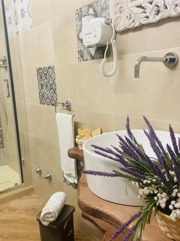 Koupelna v ubytování Granoro Gragnano B&B