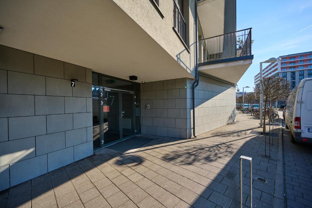 Budova, v ktorej sa apartmán nachádza