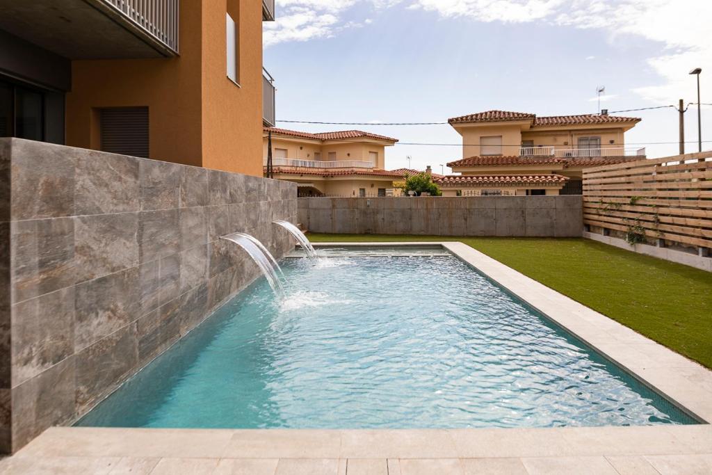 Bazén v ubytování Albana Apartaments Turístics nebo v jeho okolí