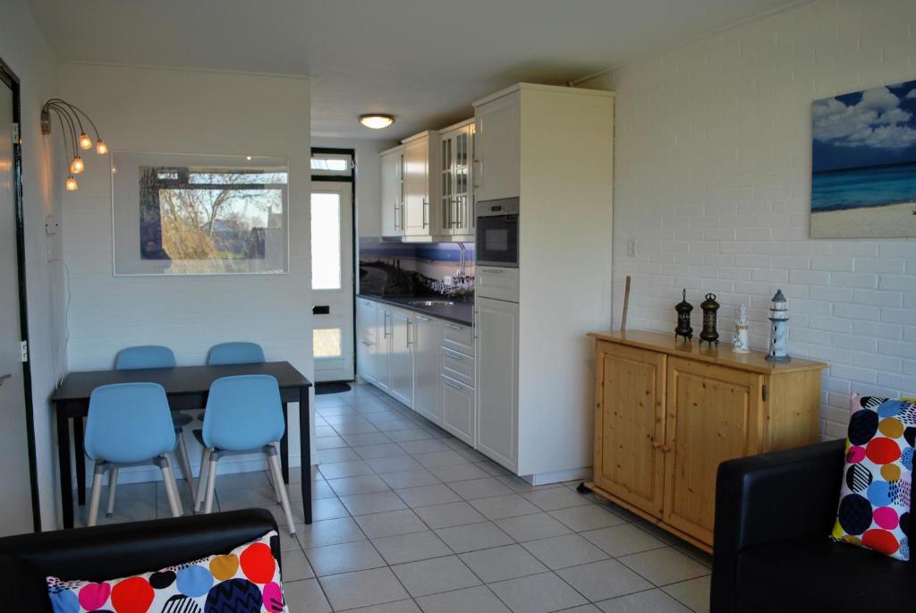 Kuchyň nebo kuchyňský kout v ubytování Appartement Walvis nr. 22B