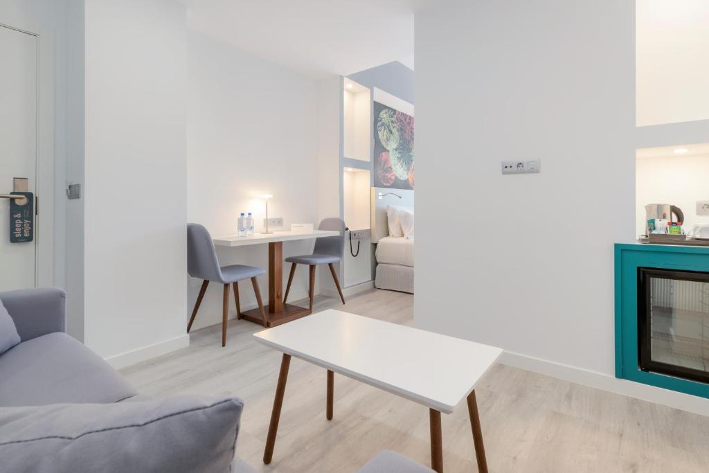 Occidental Las Palmas - Family Junior Suite