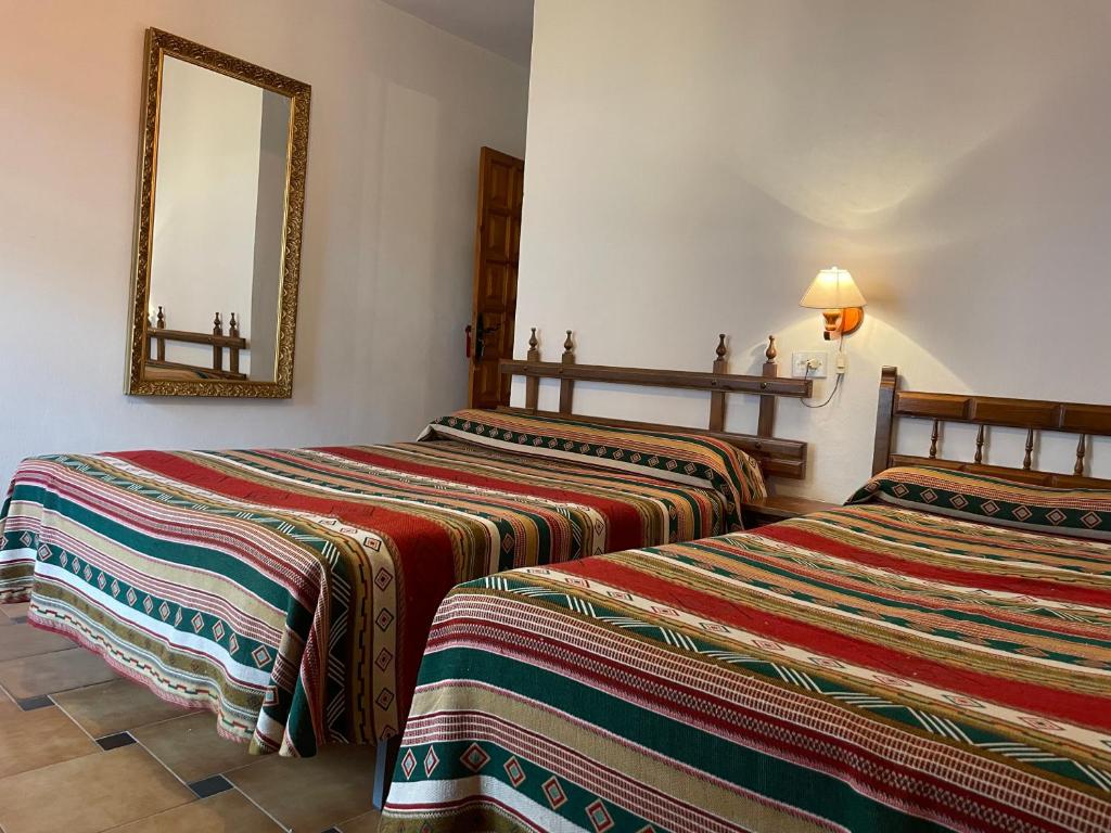 Hostal Rural Poqueira - غرفة ثلاثية أساسية
